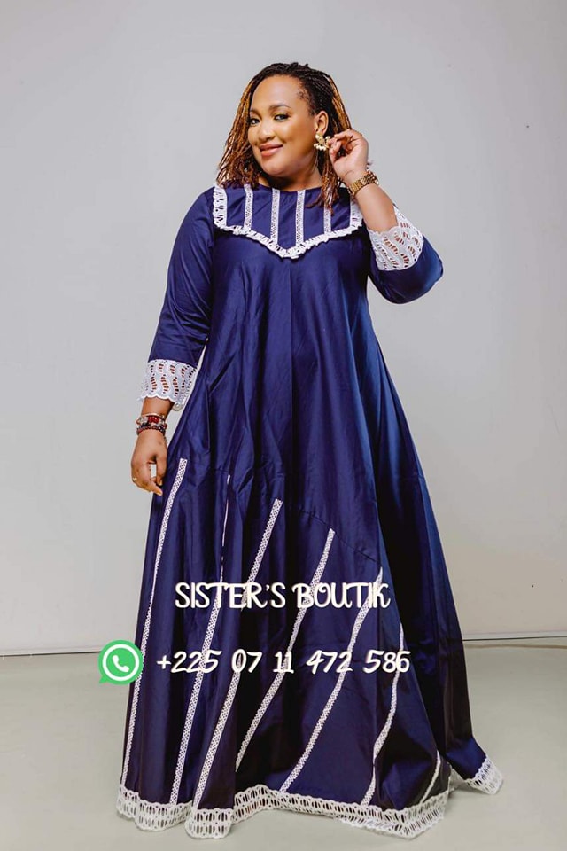 Robe Évasée en Coton et Dentelle 032 – Bleu