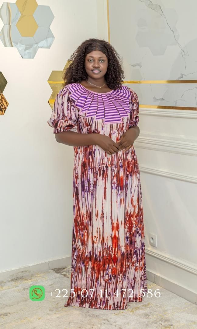 Longue Robe brodée en pagne N'zassa et tissu Marron - 046