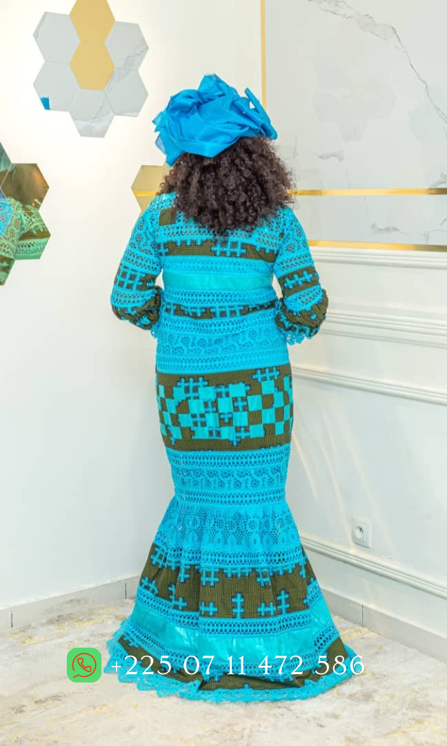 Robe en Bazin riche Gezner, Pagne Hollandais Vlisco & Dentelle BH009 - Bleu - Grillage