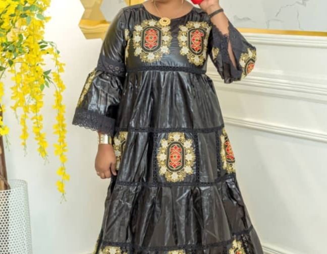 Robe en Bazin riche et Dentelle