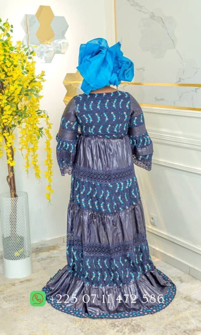 Robe en Bazin riche Gezner, Pagne Hollandais Vlisco & Dentelle BH010 - Violet